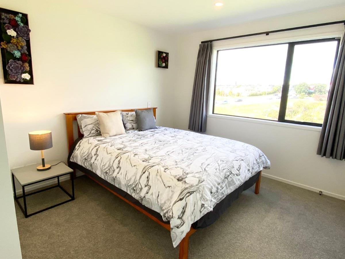 Stunning Townhouse - Walking To Botany Shopping Center Auckland Exterior foto