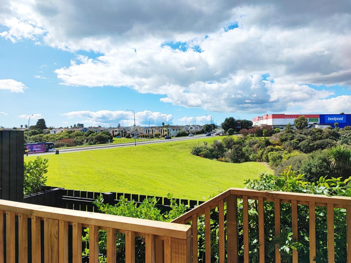 Stunning Townhouse - Walking To Botany Shopping Center Auckland Exterior foto